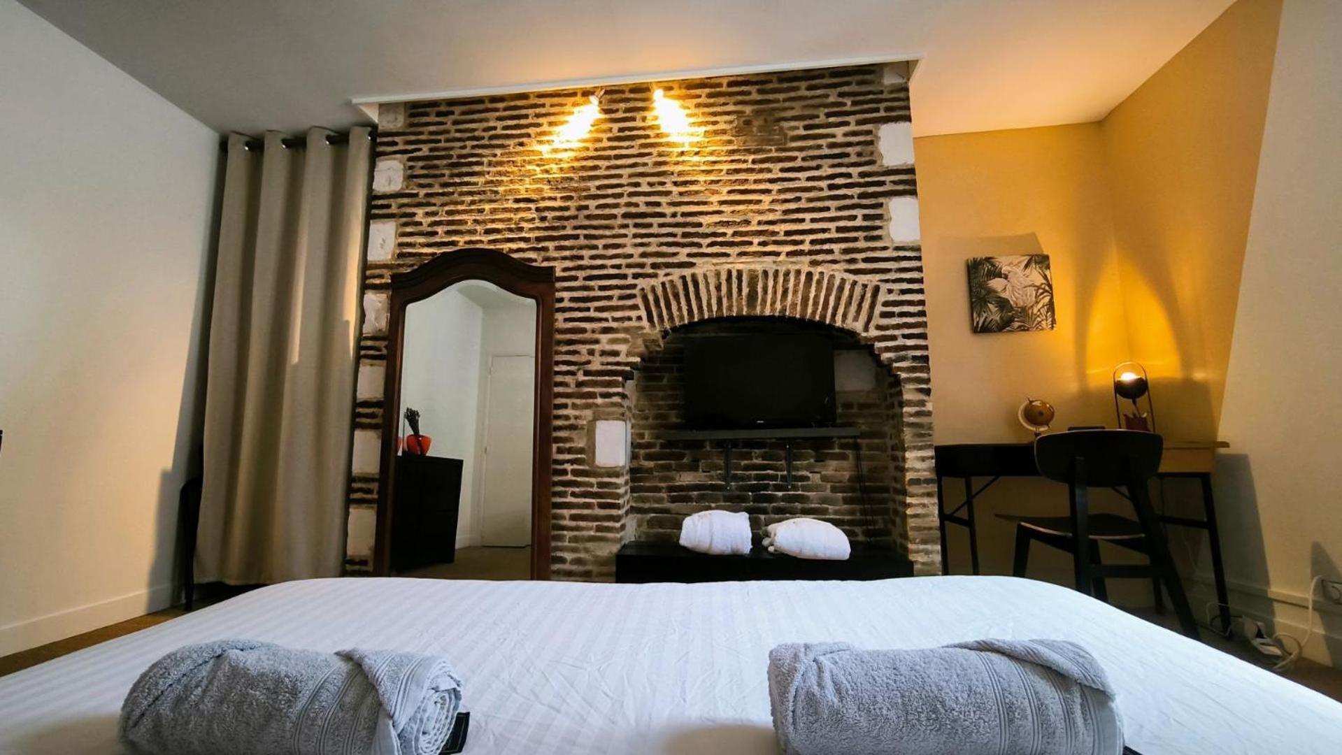 Chambre Privee Confort Charme Hypercentre Chez L'Habitant Troyes Exterior foto
